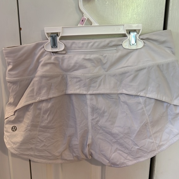 LULULEMON 2.5 inch speed ups - Picture 2 of 2